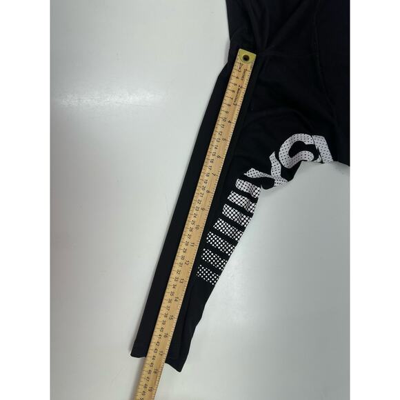 Victorias Secret Sport Womens Leggings Size XS Black Knockout Capri Logo - Picture 10 of 12